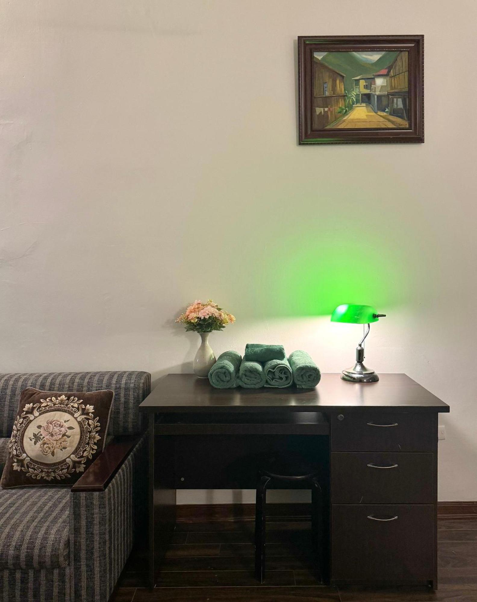 Hidden Gem Homestay 2 Hanoi Exterior foto